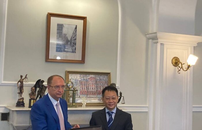 On 16 September 2022, Dr. Lam Met Rector Nikolay Propachev Of St. Petersburg In Russia.